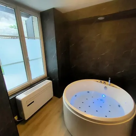 Beaulieu 1 - Jacuzzi Et Clim Angoulême