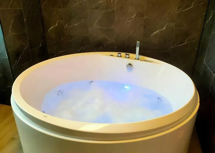 Beaulieu 1 - Jacuzzi Et Clim Apartamento *